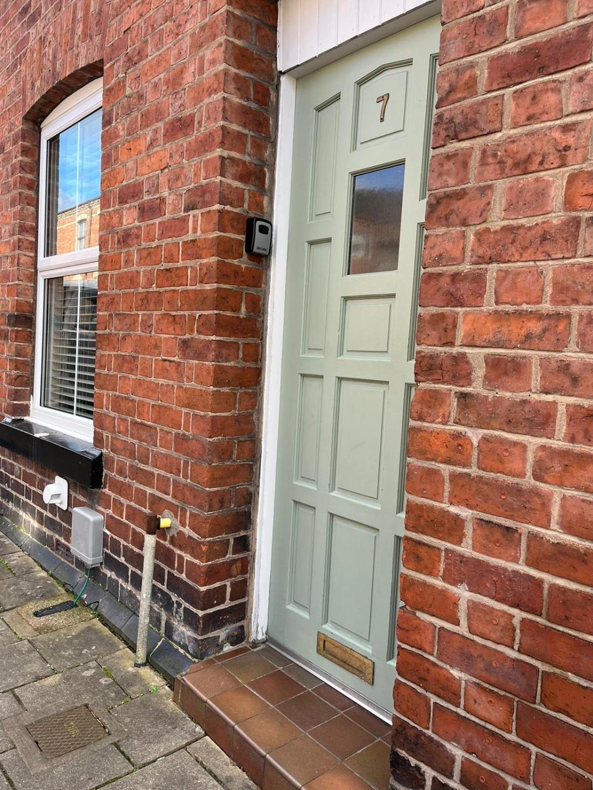 City Of Chester Award Winning Cottage -Pixie Terrace Chester Exterior foto